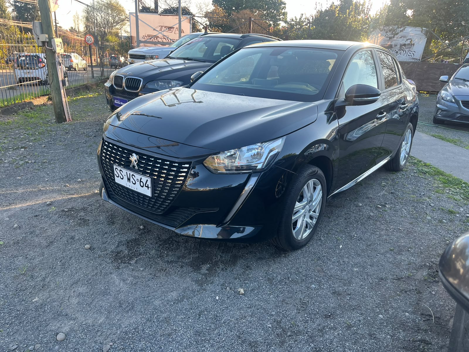 PEUGEOT 208 STYLE